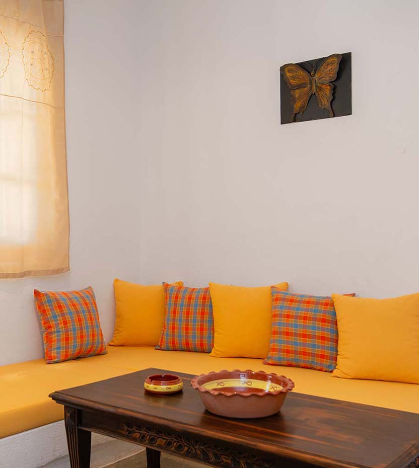 Το καθιστικό στο διαμέρισμα 4